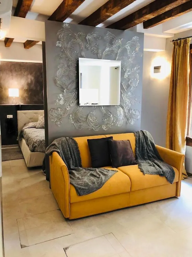 Holiday home Suite Dream On The River Venice Italy
