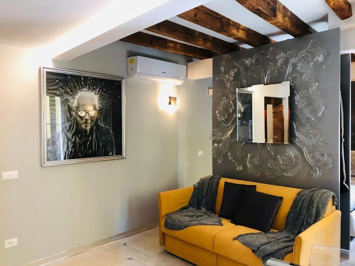 Holiday home Suite Dream On The River Venice Italy